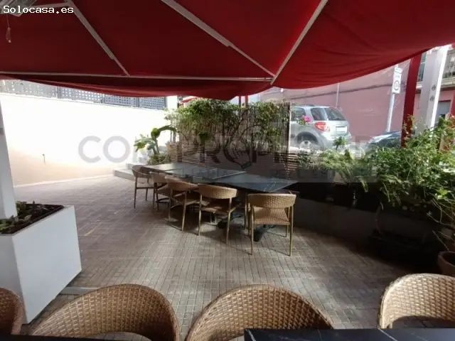 Restaurante Con Licencia Totalmente Equipado En Santa Catalina