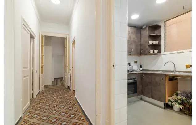 Apartamento 6 Dormitorios Barcelona Estudiantes Trabajadores