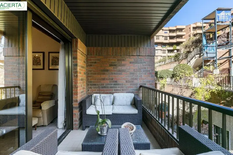 Venta Piso Lujoso en Granada Centro 5 Dormitorios