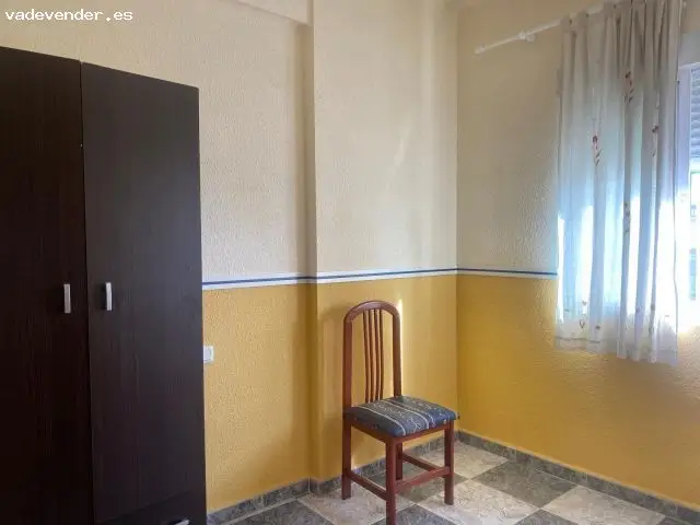 Piso Estudiantes Centro Cáceres 3 Dormitorios Amueblado