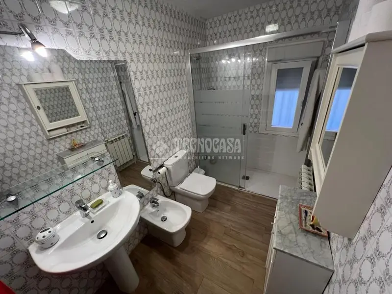 Piso en venta en Reyes Catolicos - Rinconada - Venecia
