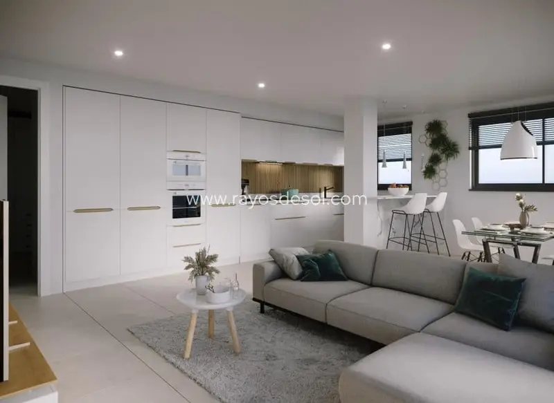 Apartamento en Venta en Santa Pola Norte: Residencial con Piscina y Gimnasio