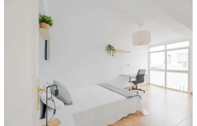 Habitaci
ón 95m² Jerez Alquiler Medio Largo Plazo