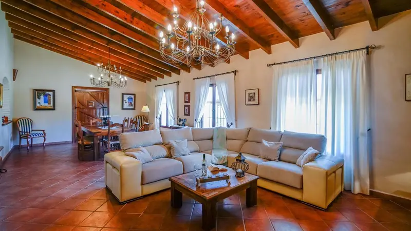 Casa Rural 4 Dormitorios Piscina Privada Málaga
