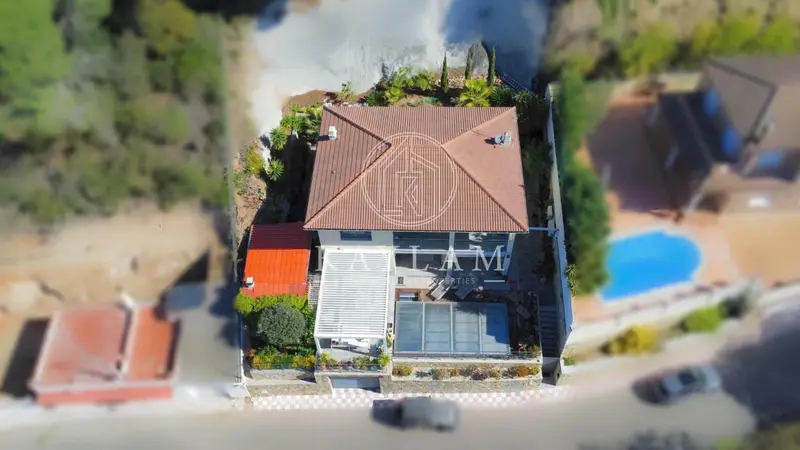 Chalet Moderno en Venta Lloret de Mar 4 Dormitorios Piscina Jardin