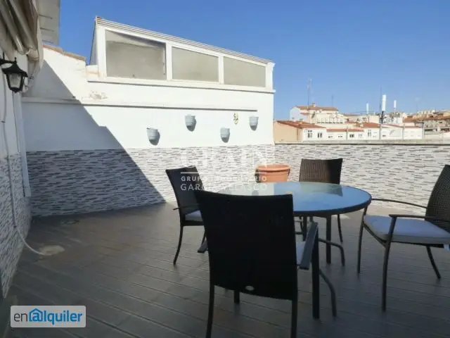 Atico Duplex Amueblado con Terraza y Barbacoa en Alquiler