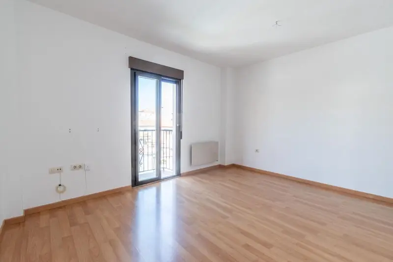 Piso en venta en La Zubia, Granada