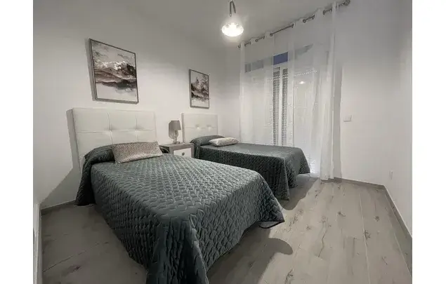 Casa en alquiler en Benahavís 3 dormitorios 250m2