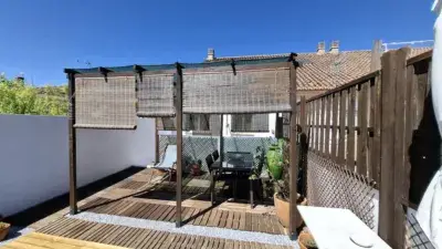 Casa Adosada Reformada en La Pobla Cerca de Valencia