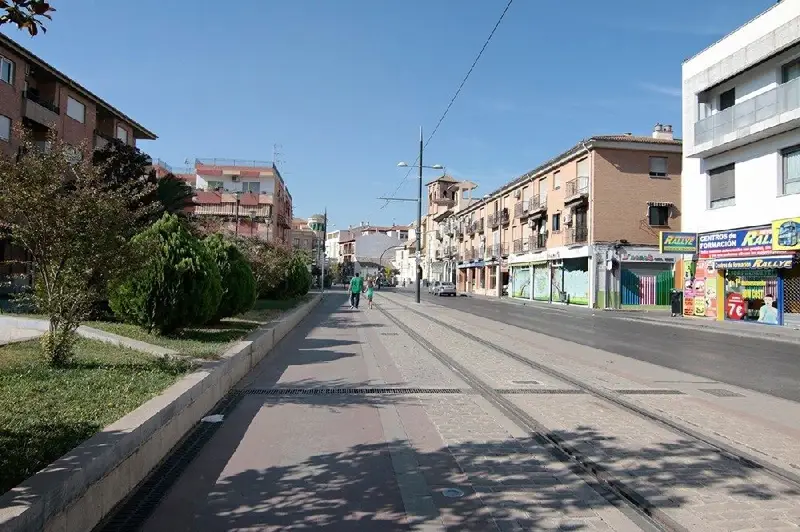 Venta Local Comercial Tres Cruces Armilla Ref 32159