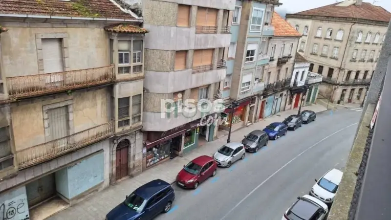 Piso 350m2 Ribadavia 5 habitaciones 4 baños Garaje Vistas