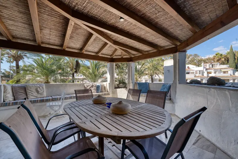 Apartamento 2 Dormitorios Elviria Playa Dorada