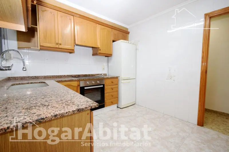 Piso en Venta en Sueca 4 Dormitorios Ascensor Balcón Cerca Estación Tren