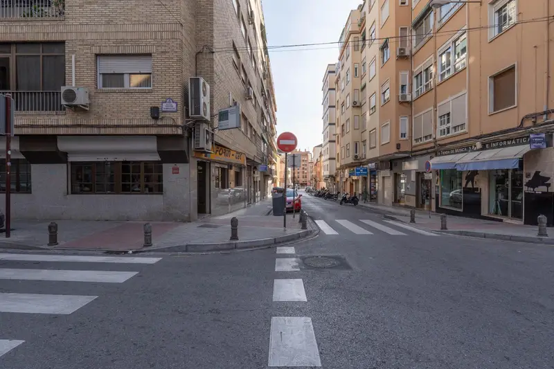 Venta Local Comercial Lujo Granada Constitucion