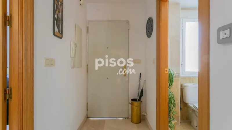 Casa adosada en venta Calle de Coruna