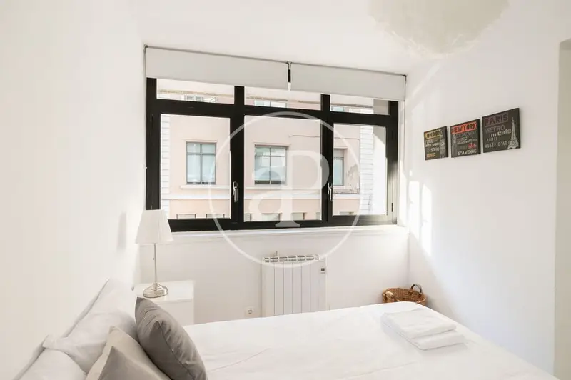 Apartamento en Sarria Tres Torres 30m2 Amueblado Cerca Hospital Corachan