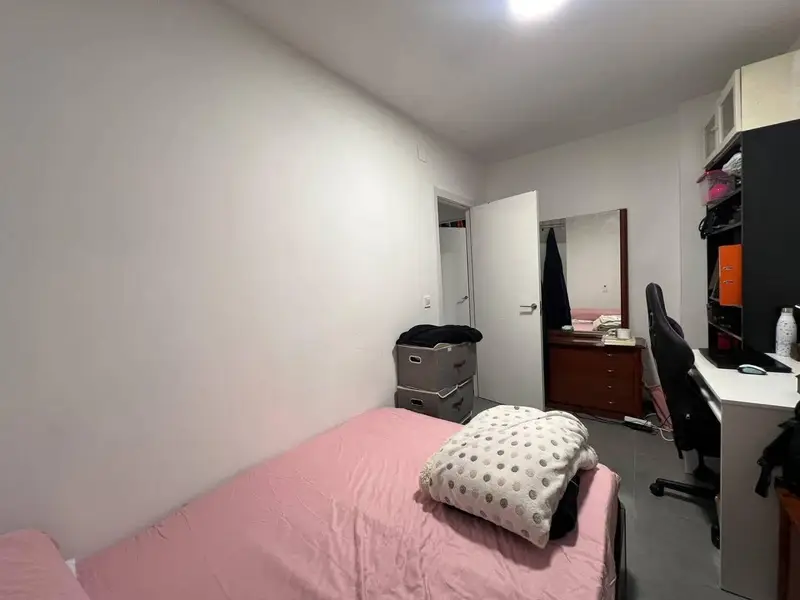 Piso en Venta en Usera Madrid 3 Habitaciones 3 Baños 2 Cocinas