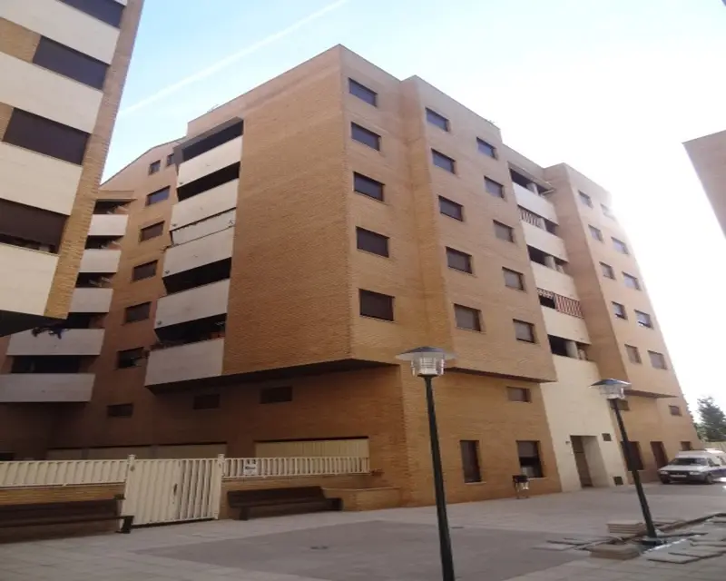 Piso 108m2 3 habitaciones 2 baños Binéfar