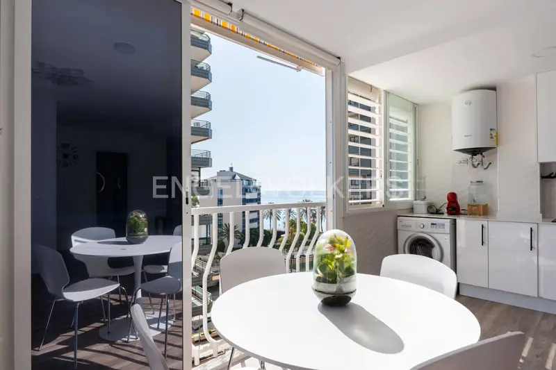 Apartamento en Benicassim a 100m de la Playa Reformado con Vistas Panoramicas