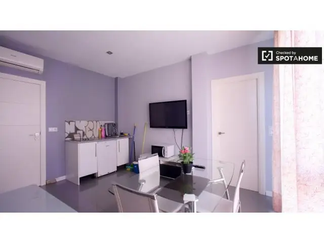 Apartamento Moderno 2 Dormitorios Aire Acondicionado Eixample Valencia