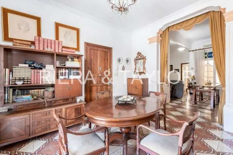 Casa en Venta Manacor Mallorca 247m2 Local Comercial y Vivienda
