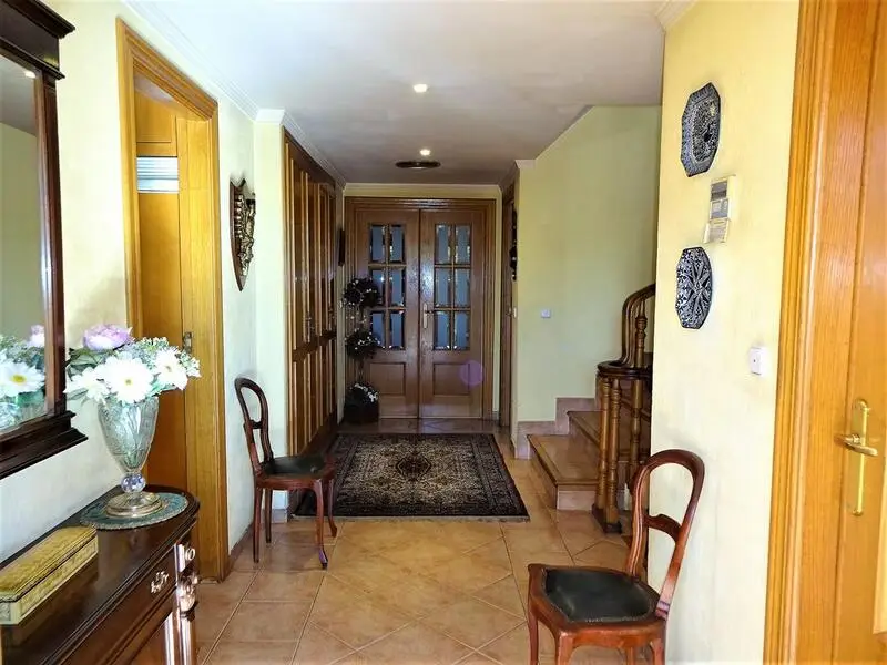Chalet en Venta Cullar Vega Gran Oportunidad