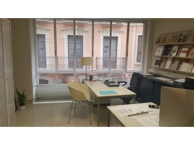 Entresuelo Comercial 85m2 Centro Elche