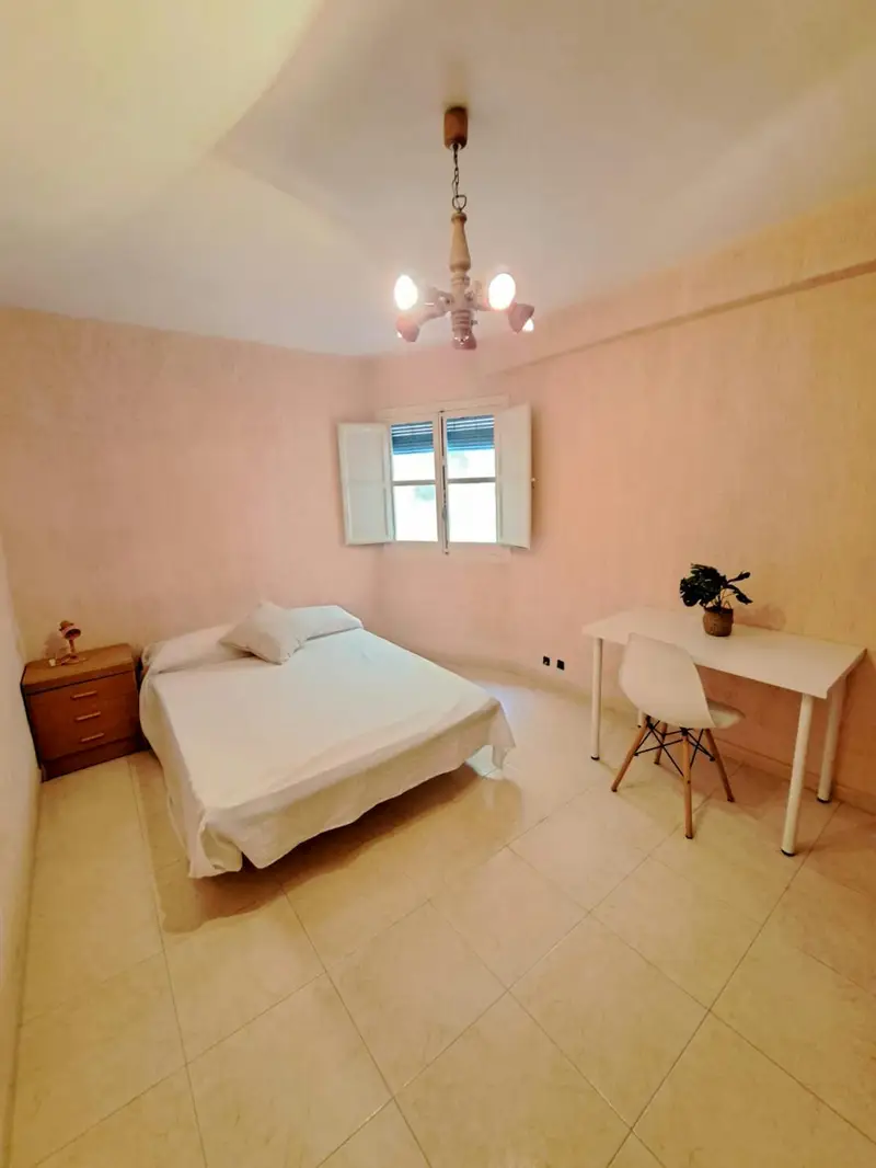 Habitacion en alquiler Alicante espa





a