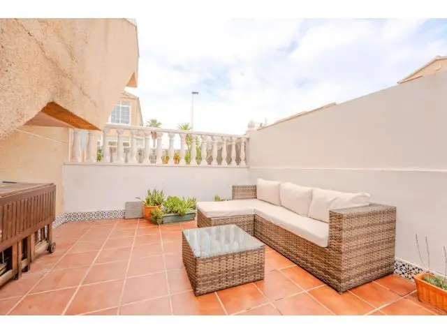 Bungalow 2 Dormitorios Torrevieja Jardin Piscina Comunitaria