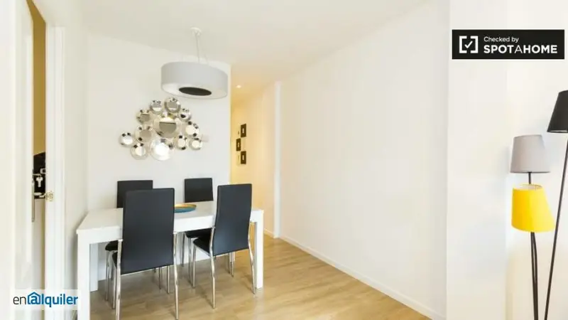 Apartamento en Lavapies Madrid 2 dormitorios Patio Luminoso