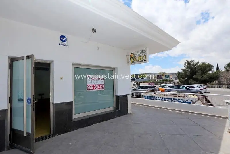 Local Comercial en Playa Flamenca Orihuela Alicante