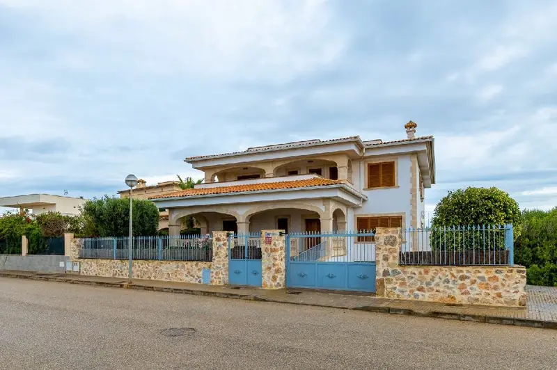 Venta Chalet con Jardin en La Rapita Campos