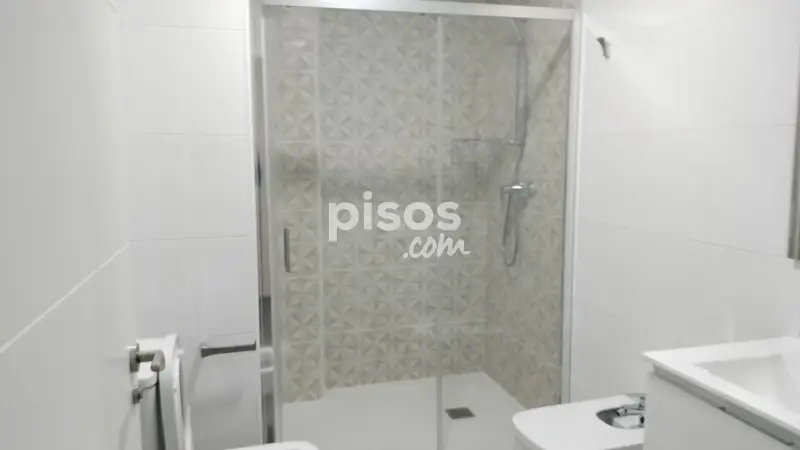 Piso en Venta en Abesadas 3 Dormitorios 2 Baños Garaje Trastero