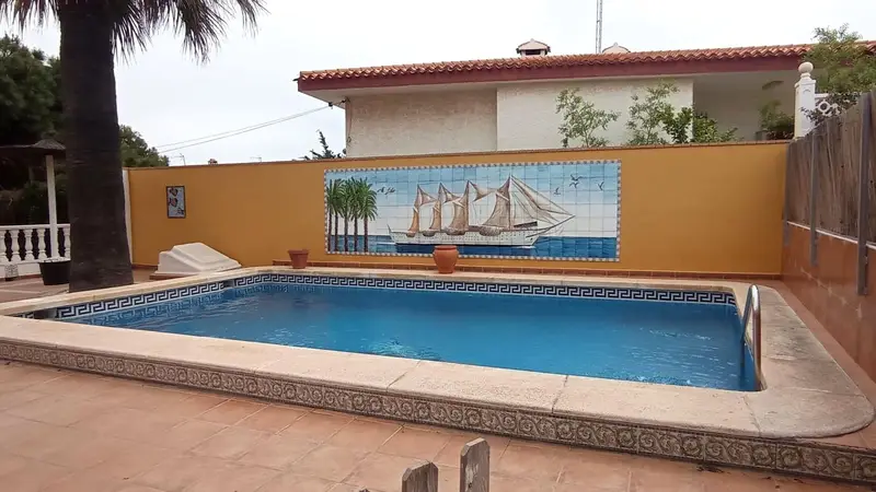 Chalet en venta en El Carmoli Cartagena Murcia