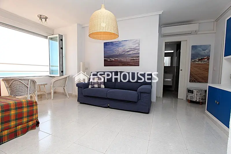 Apartamento en Guardamar Playa con Vistas al Mar