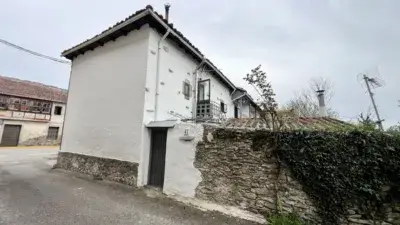 Casa Rural en Villasante de Montija con Huerto y Gallinero