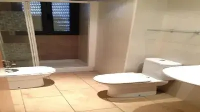 Piso en venta en Alcarras 105m2 3 habitaciones 2 baños