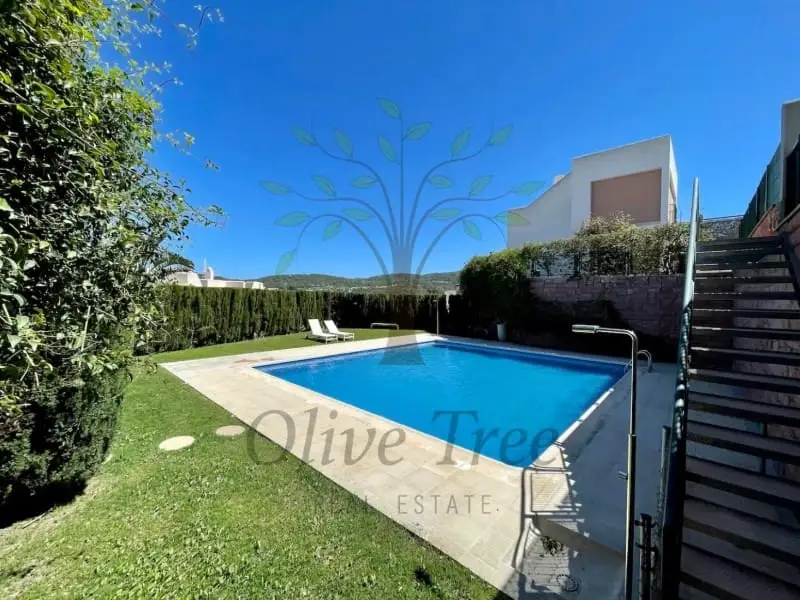 Chalet Adosado en Cala Tarida Ibiza Vistas al Mar