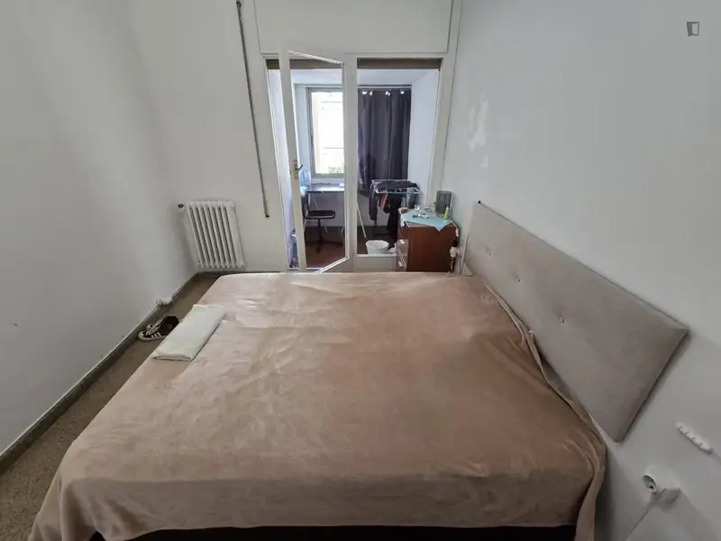 Habitacion Doble en Piso de 110m2 Barcelona