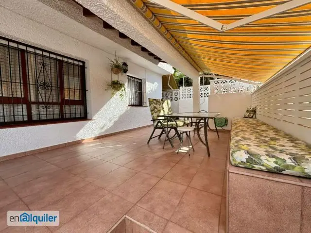Adosado en Alquiler en Calabardina