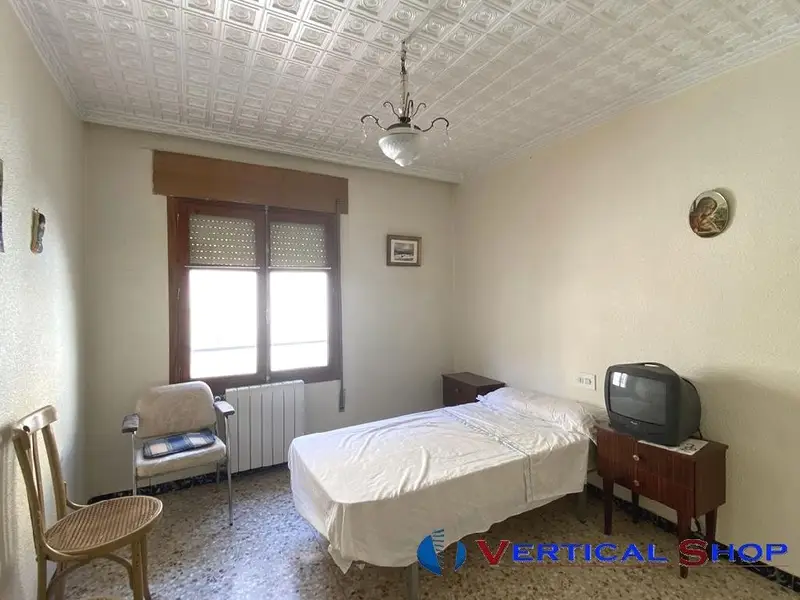 Casa 7 dormitorios 2 baños Caudete Venta