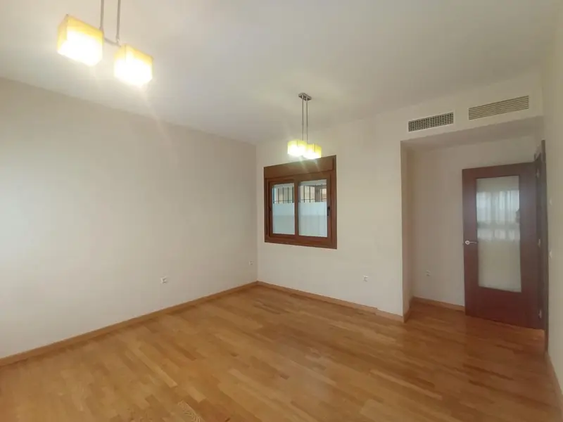 Piso en Alquiler en Victoria Malaga Ciudad