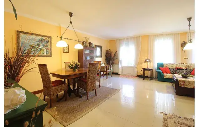 Chalet en alquiler 4 dormitorios 180m2 Laredo Julio