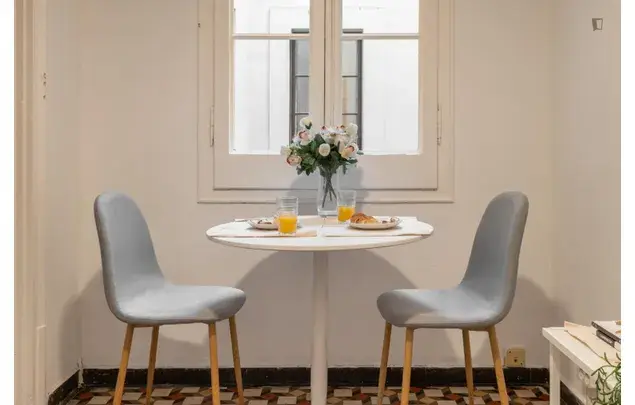 Apartamento 6 Dormitorios Barcelona Estudiantes Trabajadores