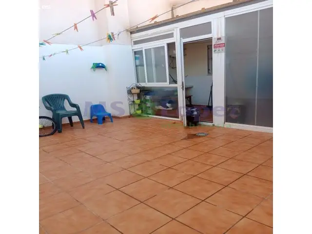Fantastico Bajo en Ejido Norte: 2 Dormitorios, Patio 40m2
