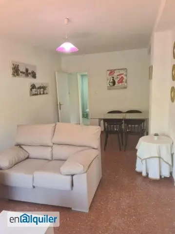 Piso Estudiantes Granada 4 Dormitorios Reformado