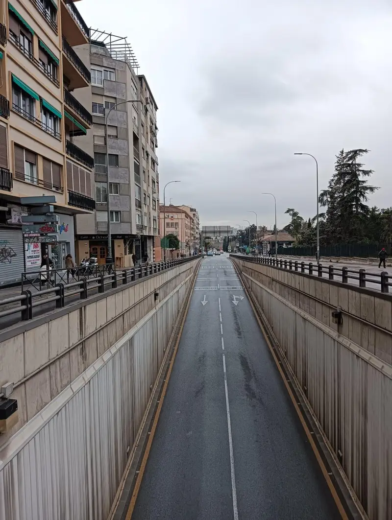 Venta Local Comercial a Estrenar Centro Granada