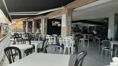 Hotel en Venta Raxo Poio 48 Habitaciones Pie de Playa