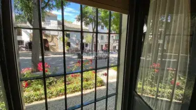 Casa adosada en venta en Úbeda - 4 habitaciones, 2 baños, patio y terraza