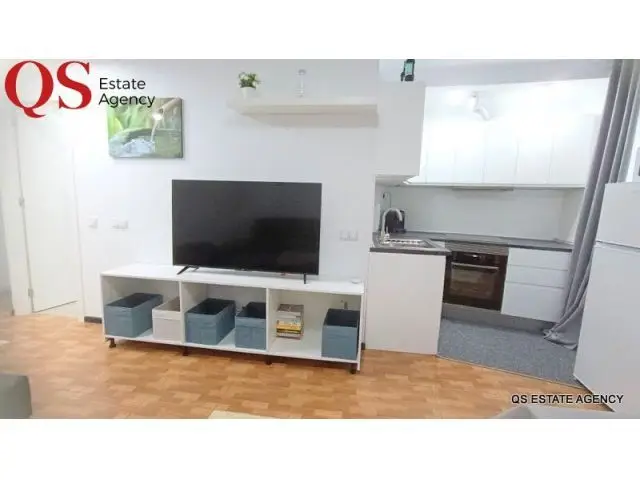 Casa Totalmente Reformada Con Cuatro Apartamentos En Centro De Blanes